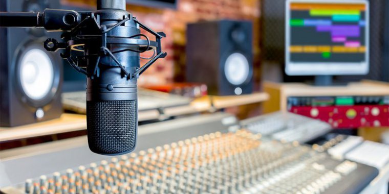 İSTANBULDAN EBUBEKİR AKDOĞAN BAŞKANIMIZA SELAMLAR